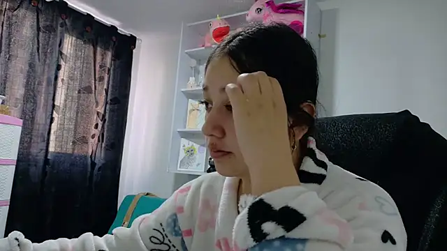 Snapshot of KOREN_JALAA chatting on April 18, 2026, 3:03 pm KOREN JALAA online show from April 18, 2026, 3:03 pm