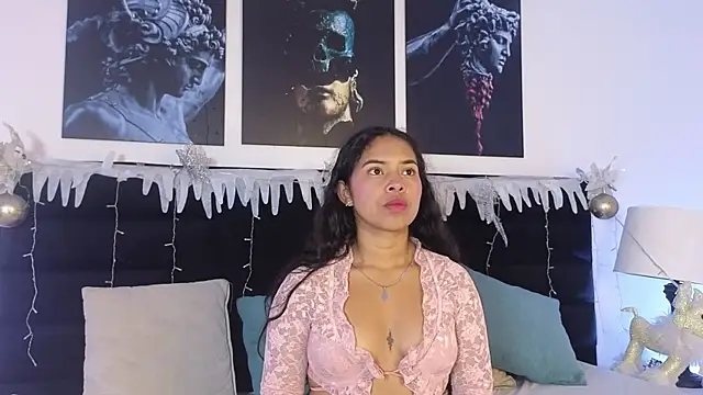 Snapshot of Amayavaldes chatting on November 25, 2025, 2:12 am Amayavaldes online show from November 25, 2025, 2:12 am