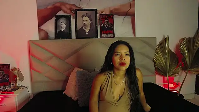 Snapshot of Amayavaldes chatting on October 15, 2025, 1:15 am Amayavaldes online show from October 15, 2025, 1:15 am