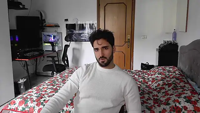 Al3xox02 online show from January 7, 2026, 12:21 pm