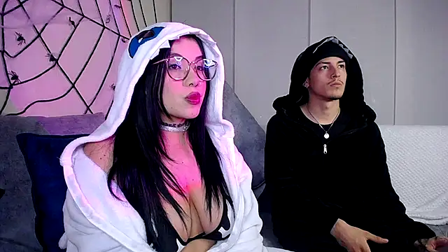  PandoyParker  online show from October 14, 2025, 2:56 am