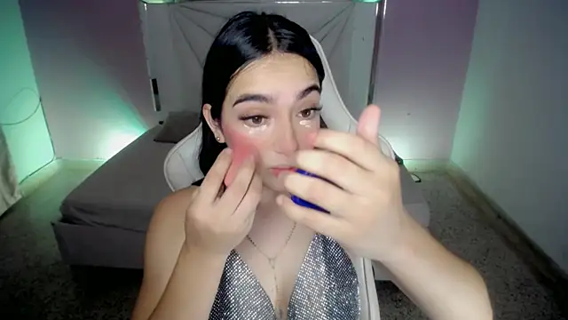 Snapshot of cielooo_ chatting on November 5, 2025, 8:45 pm cielooo online show from November 5, 2025, 8:45 pm