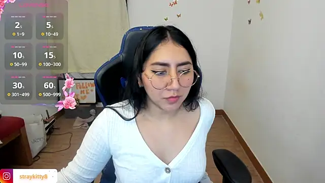 Snapshot of LoveLyy- chatting on January 8, 2026, 11:22 pm LoveLyy- online show from January 8, 2026, 11:22 pm