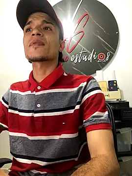 santyrestrepo online show from October 8, 2025, 11:16 pm