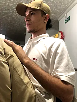 santyrestrepo online show from October 11, 2025, 12:22 am