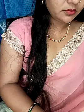 Snapshot of Rashmi_011 chatting on April 20, 2026, 12:02 am Rashmi 011 online show from April 20, 2026, 12:02 am