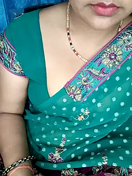 Snapshot of Rashmi_011 chatting on April 26, 2026, 11:57 pm Rashmi 011 online show from April 26, 2026, 11:57 pm