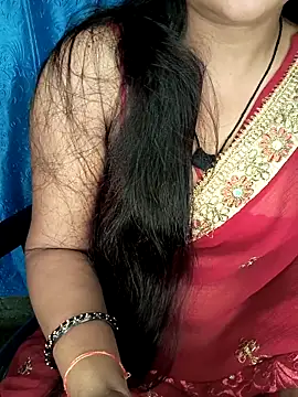Snapshot of Rashmi_011 chatting on May 12, 2026, 11:44 pm Rashmi 011 online show from May 12, 2026, 11:44 pm