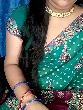 Snapshot of Rashmi_011 chatting on May 29, 2026, 1:00 am Rashmi 011 online show from May 29, 2026, 1:00 am