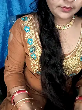 Snapshot of Rashmi_011 chatting on May 19, 2026, 11:45 pm Rashmi 011 online show from May 19, 2026, 11:45 pm
