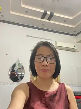 Snapshot of Hoa_hoa69 chatting on October 5, 2025, 4:20 pm Hoa hoa69 online show from October 5, 2025, 4:20 pm