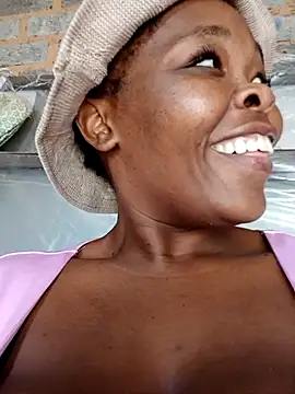 Snapshot of Bigboobsbooty chatting on March 28, 2026, 9:21 am Bigboobsbooty online show from March 28, 2026, 9:21 am