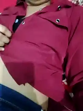 Snapshot of daisy-03 chatting on October 8, 2025, 1:34 pm daisy-03 online show from October 8, 2025, 1:34 pm