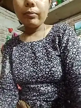 ayesha0001122 online show from October 13, 2025, 6:20 pm