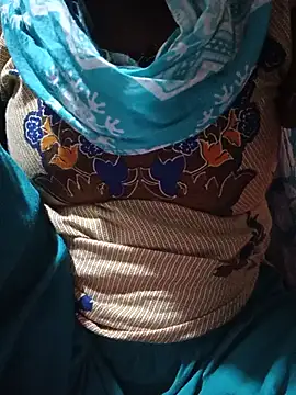 ayesha0001122 online show from July 6, 2026, 5:03 am