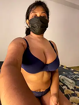 Monica  Bellucci   online show from November 16, 2025, 7:46 am