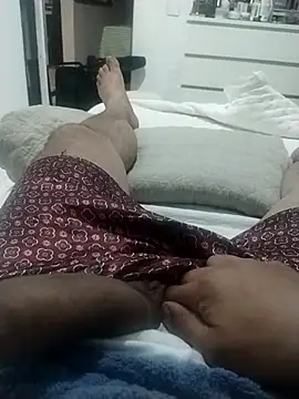 Jamasssss online show from January 5, 2026, 11:41 pm