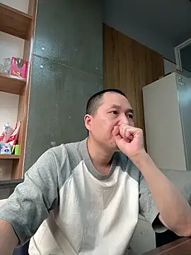 Snapshot of yichengm chatting on October 7, 2025, 3:18 am yichengm online show from October 7, 2025, 3:18 am