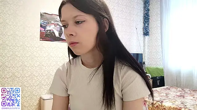 Snapshot of babylilcute chatting on October 10, 2025, 9:43 am babylilcute online show from October 10, 2025, 9:43 am