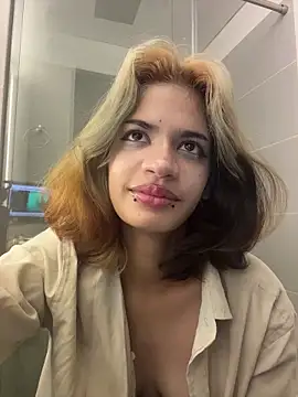 sukulaurens online show from November 12, 2025, 4:11 pm