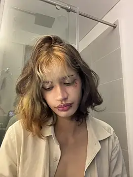 sukulaurens online show from November 9, 2025, 1:53 am