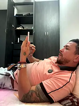 Snapshot of JX7NOVA chatting on October 21, 2025, 5:29 am JX7NOVA online show from October 21, 2025, 5:29 am