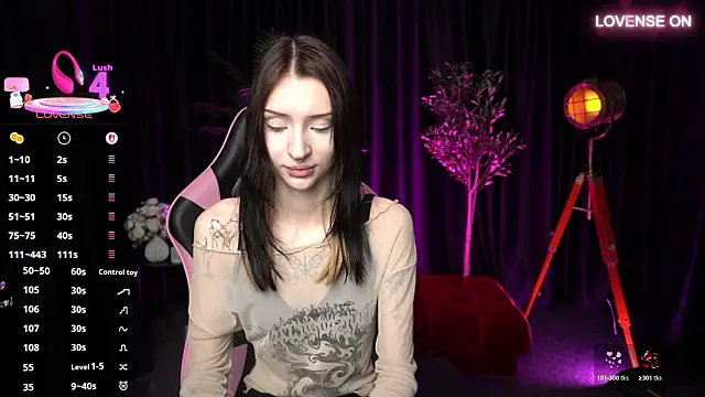 Snapshot of Trix_Void chatting on February 14, 2026, 9:31 am Trix Void online show from February 14, 2026, 9:31 am