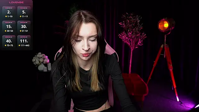 Snapshot of Trix_Void chatting on February 24, 2026, 11:11 am Trix Void online show from February 24, 2026, 11:11 am