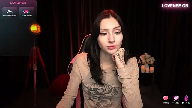 Trix Void online show from November 18, 2025, 10:40 am