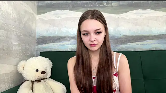 SunnySprinkle online show from November 16, 2025, 10:42 am