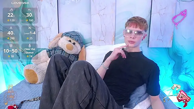 Snapshot of JackFrosst chatting on May 14, 2026, 12:35 pm JackFrosst online show from May 14, 2026, 12:35 pm