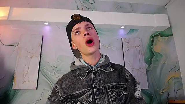 JackFrosst online show from April 7, 2026, 1:02 pm