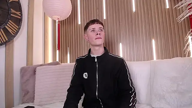 JackFrosst online show from February 11, 2026, 3:17 am