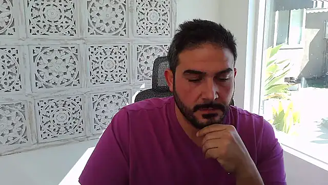 Snapshot of socal_streamer chatting on October 20, 2025, 7:03 pm socal streamer online show from October 20, 2025, 7:03 pm