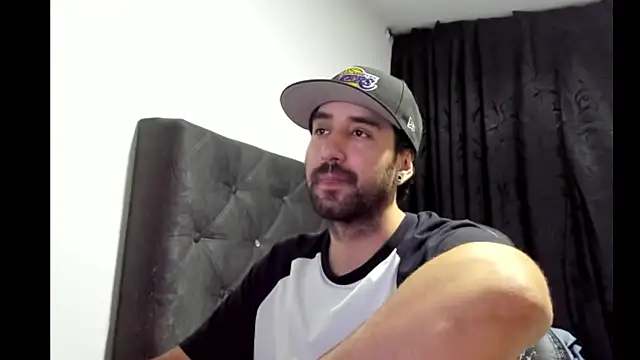 coolfriki online show from October 29, 2025, 5:39 am