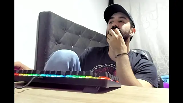 coolfriki online show from March 26, 2026, 11:24 pm