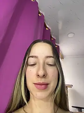 Sophia rouse online show from November 12, 2025, 5:06 pm