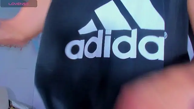 Snapshot of Justin_rain chatting on November 13, 2025, 10:35 pm Justin rain online show from November 13, 2025, 10:35 pm