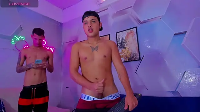 Snapshot of Justin_rain chatting on November 7, 2025, 6:23 pm Justin rain online show from November 7, 2025, 6:23 pm