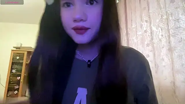 Snapshot of AlmetaBradicich chatting on October 14, 2025, 6:25 am AlmetaBradicich online show from October 14, 2025, 6:25 am