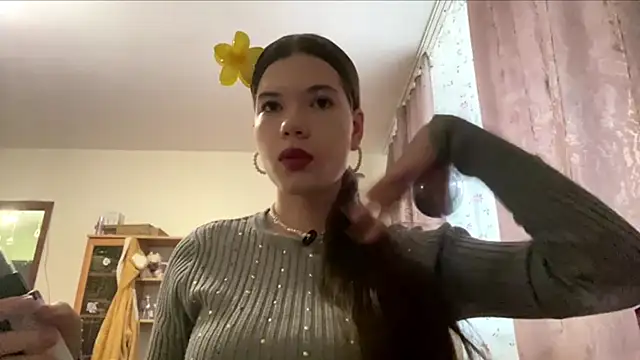 Snapshot of AlmetaBradicich chatting on October 8, 2025, 6:48 am AlmetaBradicich online show from October 8, 2025, 6:48 am