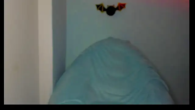 skyhot21 online show from November 5, 2025, 4:15 am