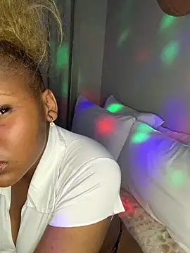 Scarlettxx21 online show from November 26, 2025, 8:31 pm