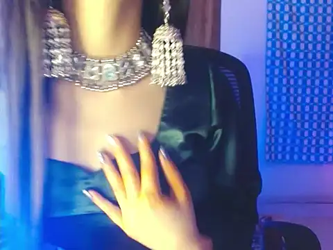 Roiseeee online show from February 15, 2026, 5:41 am