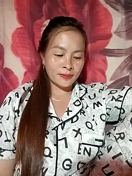 lucky774- online show from October 13, 2025, 1:34 pm