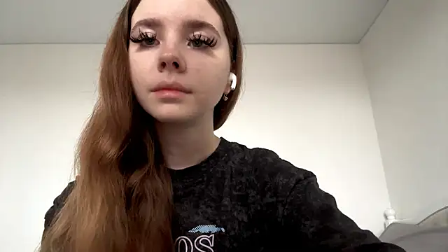 EhtelBiondi online show from November 30, 2025, 8:15 am