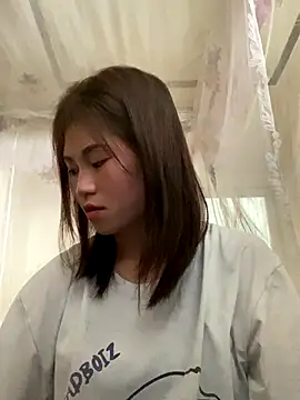 Mylinh- online show from November 15, 2025, 7:34 am