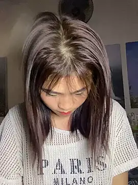 Mylinh- online show from November 9, 2025, 2:26 am