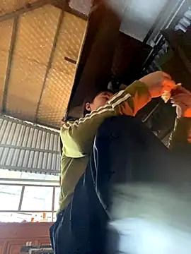 Mylinh- online show from November 3, 2025, 3:56 am