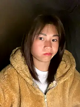 Mylinh- online show from November 27, 2025, 2:06 pm